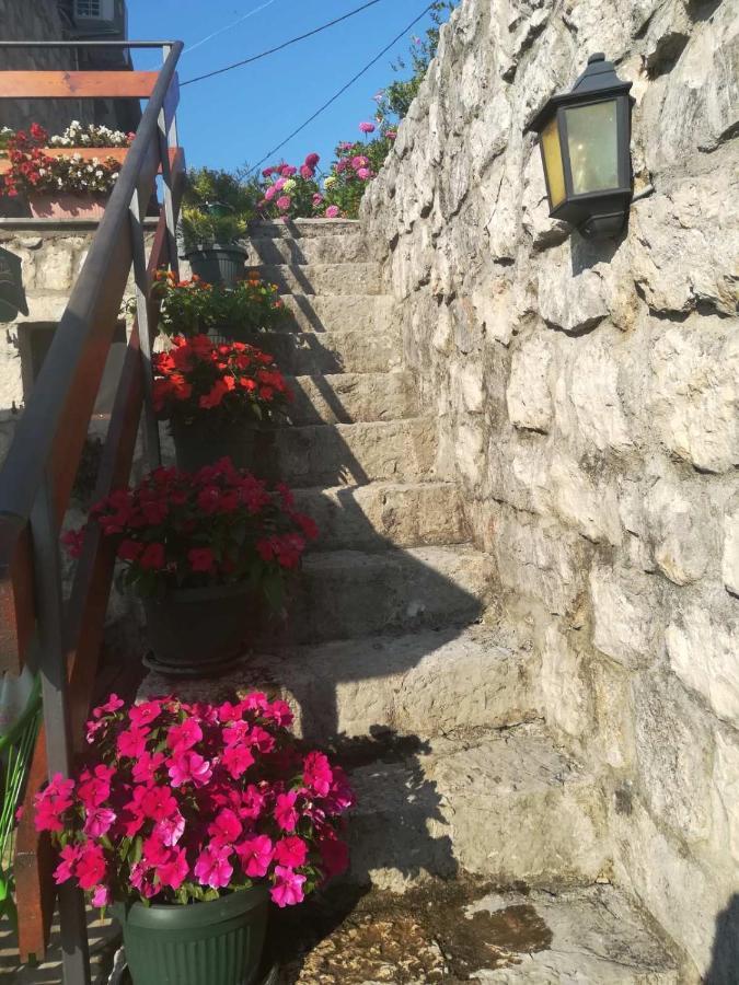 Holiday Home Radus Virpazar Bagian luar foto